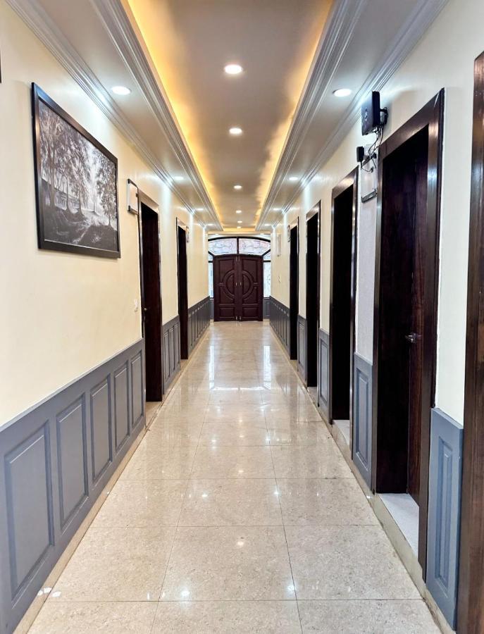 Srinagar Group Of Hotels Exterior photo